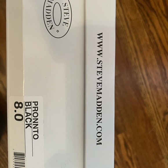 Steve Madden. Black. Patent leather. Pointy toe. - Picture 5 of 5